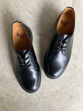 Dr Marten's 1461 Black - Like New